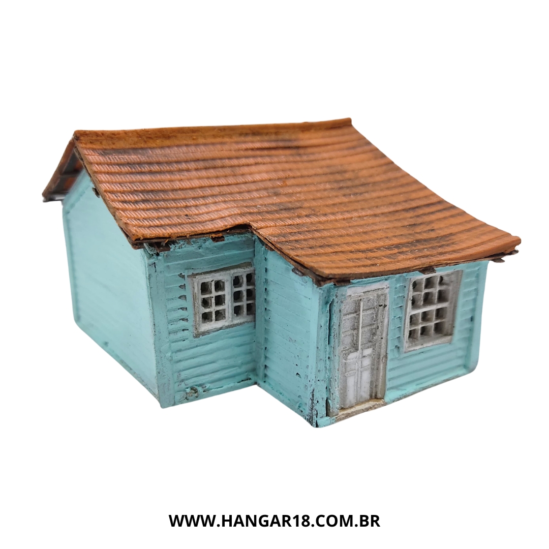 CASA DE  MADEIRA AZUL (0583) ESCALA HO ANJOLY