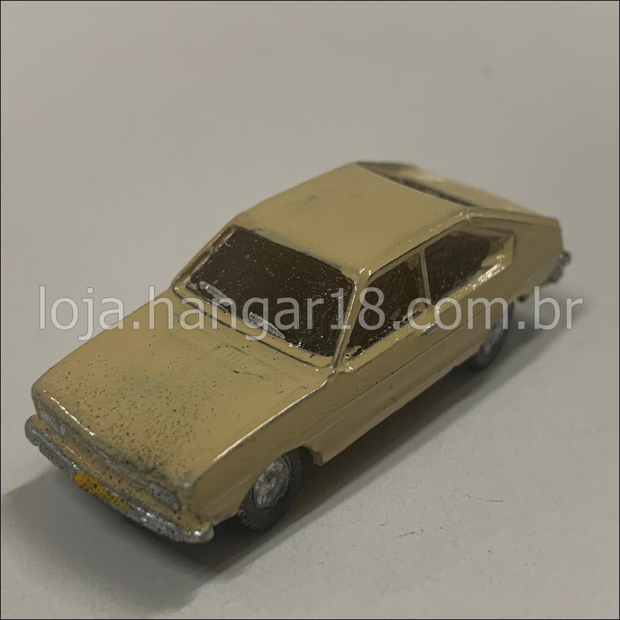PASSAT VW BEGE (0206) ESCALA HO ANJOLY