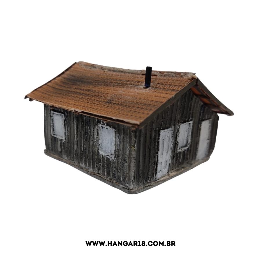 CASA DE MADEIRA ESCALA HO (0479) ANJOLY