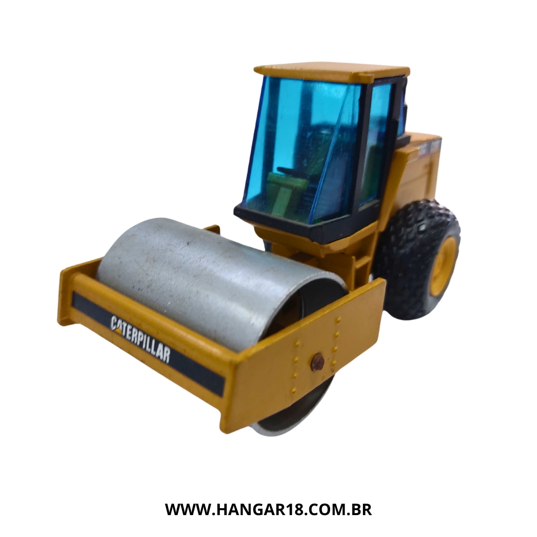 TRATOR CATERPILLAR ROLO COMPACTADOR VIBRATORIO CS-