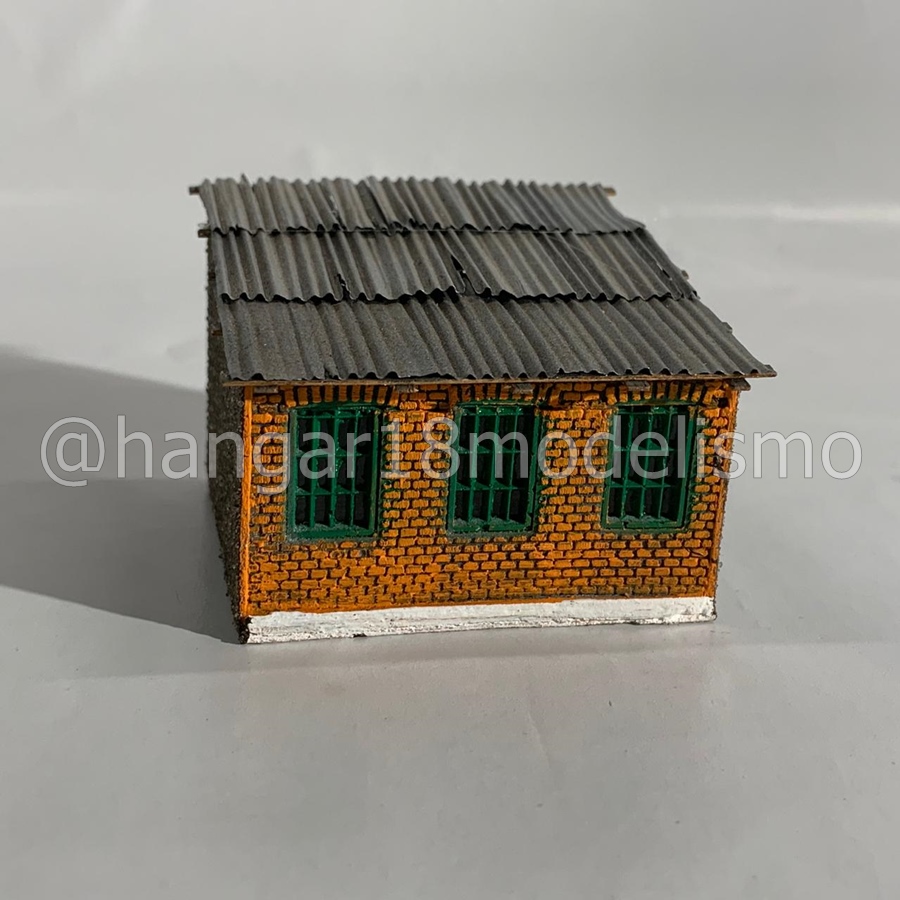 IND. ALMOXERIFADO TIJOLO ESCALA HO (0064) ANJOLY