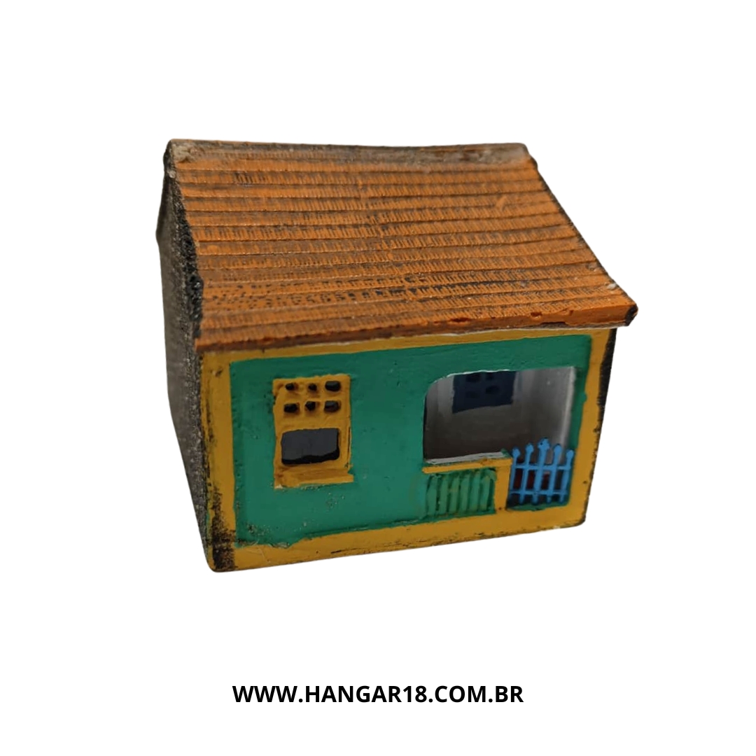 CASA DE VILA C/ VARANDA (0412) ESCALA HO ANJOLI